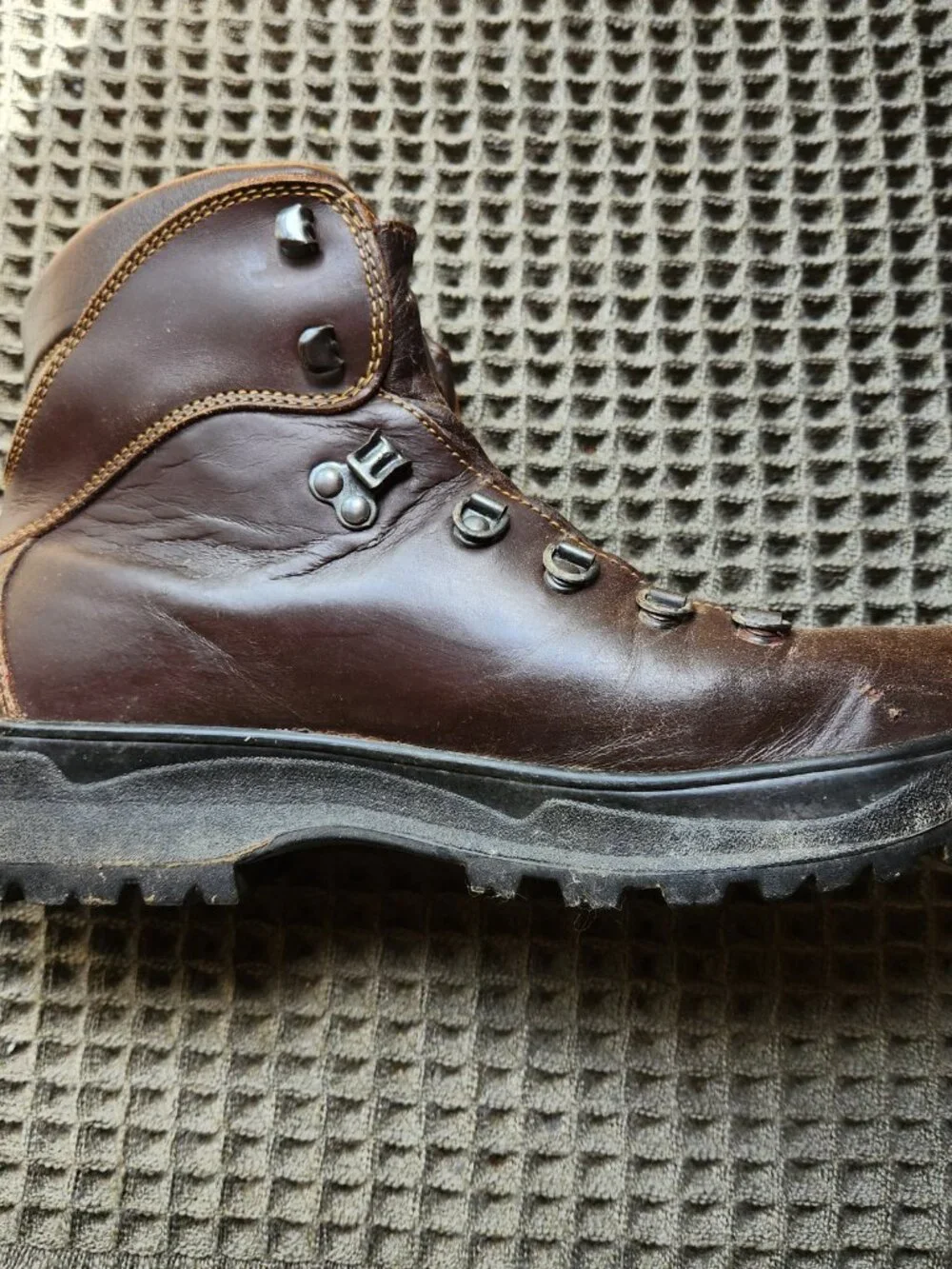 LL Bean Cresta Vibram Gore-Tex Boots Brown Leather Hiking Mens 8.5 Womens 10 Vtg